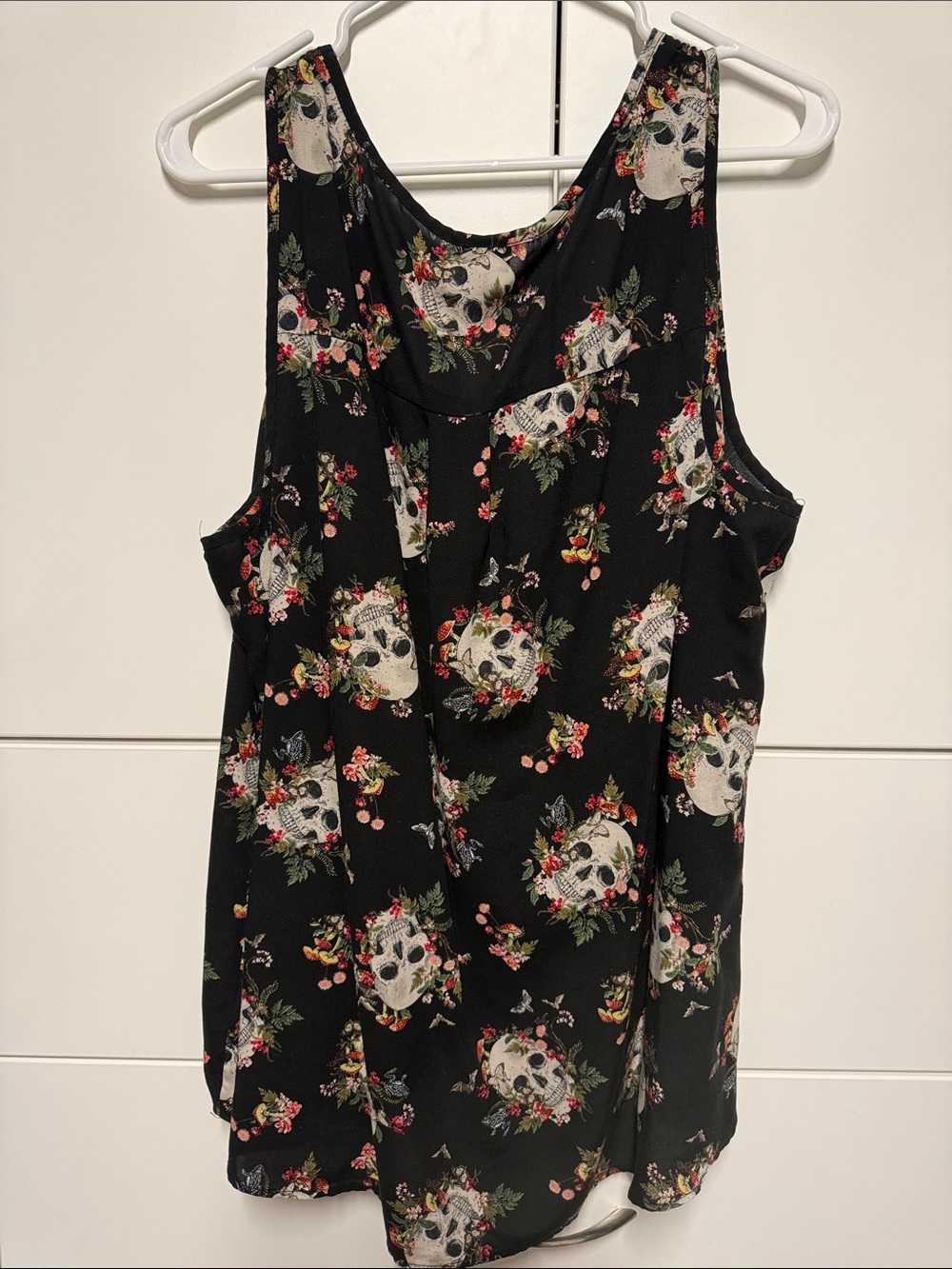 torrid Black Skull & Floral Print Tank - Picture 5 of 5
